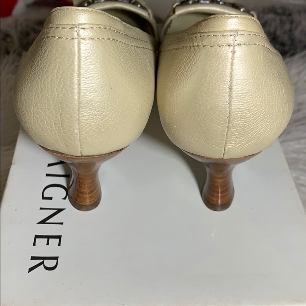 LADIES SHOES - Picture 3 of 12